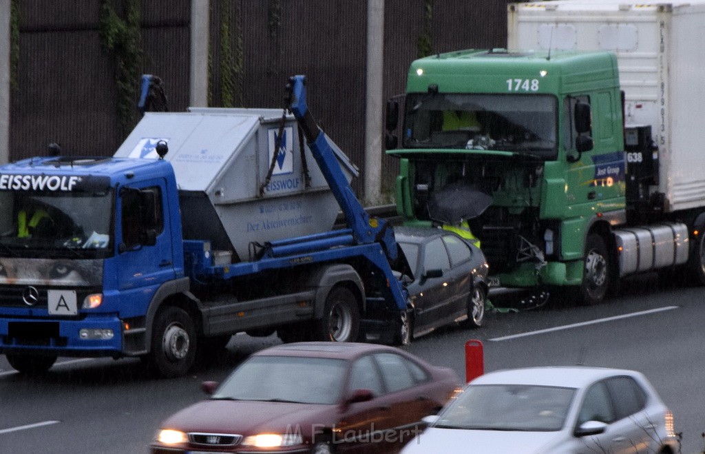 VU A 3 Rich Frankfurt Hoehe AS Koeln Dellbrueck P05.JPG - Miklos Laubert